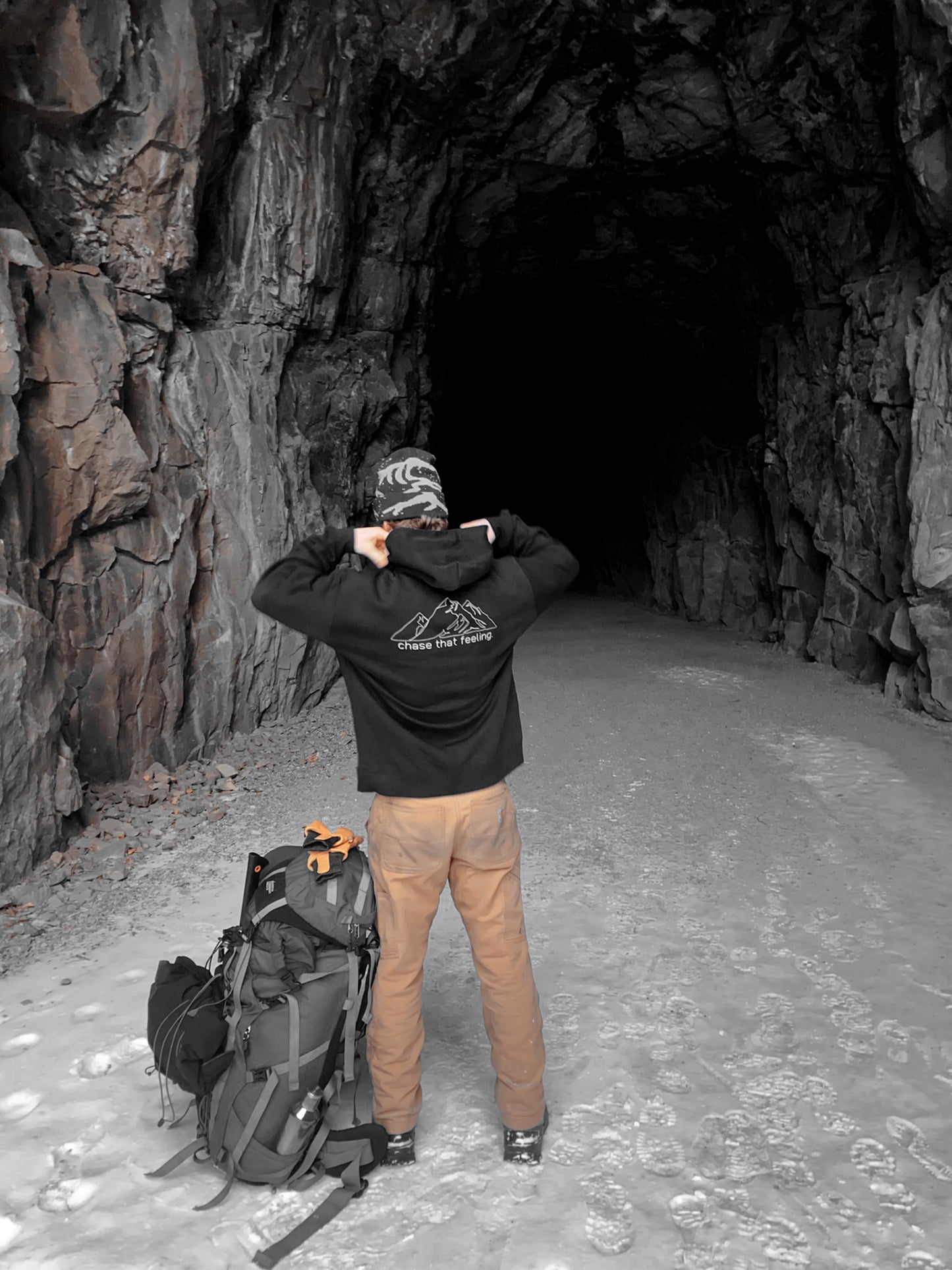 CHASE THAT FEELING oversized hoodie